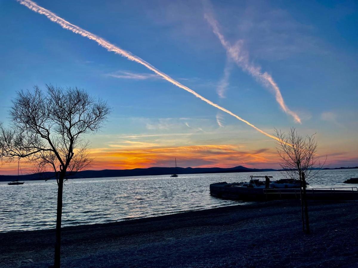 Apartmani Roko Biograd Na Moru Exterior foto